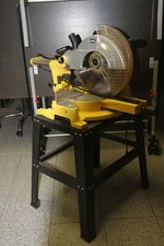 Gehrungssäge Gleitschnitt Laser 2000W