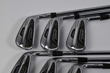 Titleist 712 AP2 Eisen / 5-PW