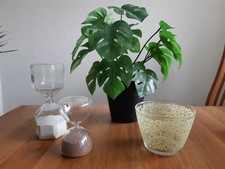 IKEA Deko, 2 Sanduhren, 1 GODTA Glas, FEJKA Kunstpflanze Monstera, neuwertig