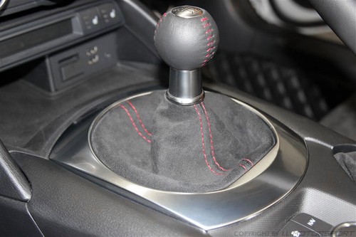 Schaltsack aus alcantara - schaltsack,
