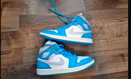 Nike air jordan mid - nike, 1