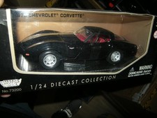 1:24 Motor Max Chevrolet Corvette C3 black/schwarz 1979 in OVP