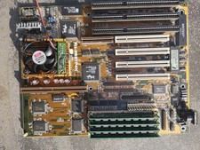 Mainboard ASUS P/1-P55TP4N mit CPU und 64MB Speicher Sockel 7,  ISA, Kabel