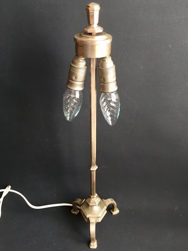Eleganter antiker lampenfuss - eleganter,,