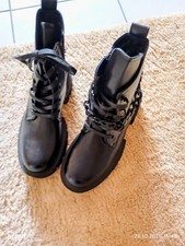 Neue Boots schwarz