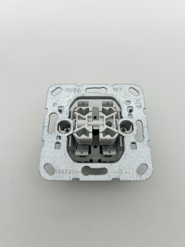 Gira 010800 doppel - 010800, up
