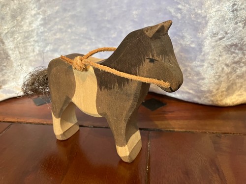 Kleines pferd pony - kleines,