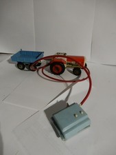 Alter Fernlenktraktor mit Anhänger  - Tytan - Blech und Plastik - Funktioniert -