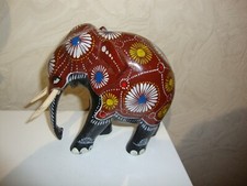 Elefant - Holz Figur , mit Verzierung 