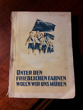 Unter den friedlichen Fahnen