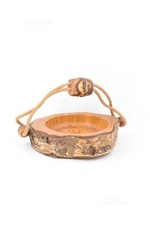 Nussbaumkorb aus Holz in