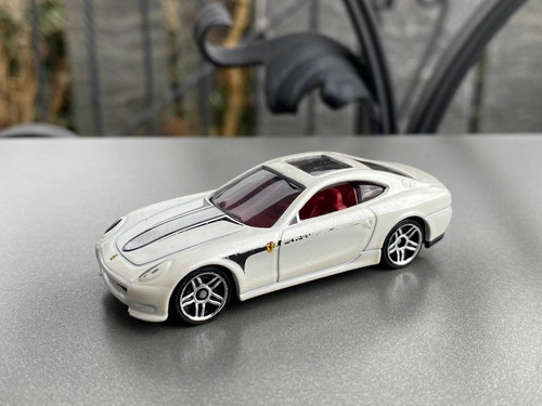 Hot wheels ferrari 612 - hot,