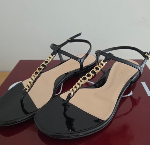 Gucci signoria thong sandal - gucci,