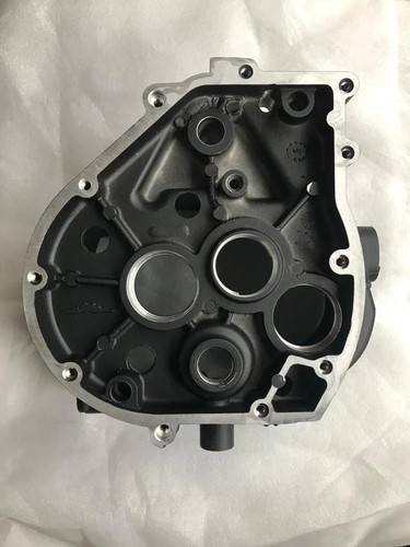 Schwarzes getriebe guzzi - schwarzes,