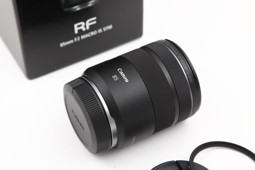 Canon 85mm macro - f/2, stm