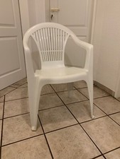 13 Gartenstühle Vega stapelbar, sehr guter Zustand, Sitzauflage gratis