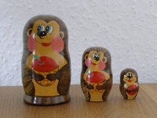 Russische Matroschka, Babuschka, Igel-Matrjoschka! 3 Holz-Puppen. GESCHENKIDEE!