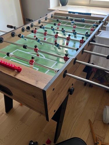 Tischkicker in hochwertiger - *,