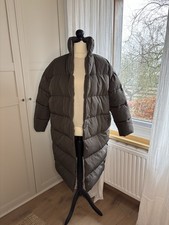 Veganer Daunen  Mantel von