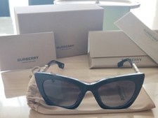 Burberry Damen Cat Eye