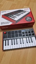 AKAI MPK Mini midi controller
