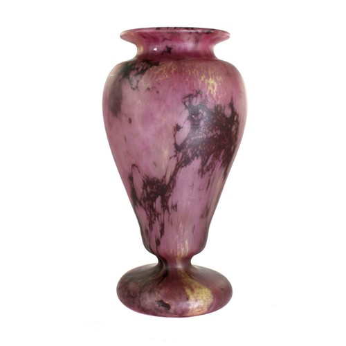 Balustervase mit mattierter