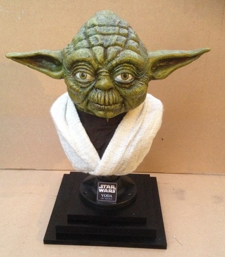 Yoda star wars bust - star,