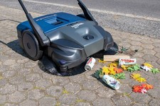 haaga 677 Akku-Kehrmaschine