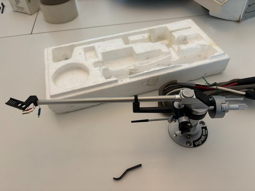 High end tonarm - high, technica