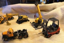 6 Spritzgussmodelle, Bagger