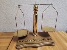 Vinted Apotheker Waage Messing  , Eiche mit  8 Gewichten