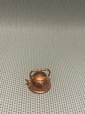 Miniaturfigur. Geschirr