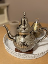 Alte marokkanische Teekanne