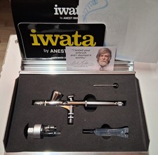 Iwata Custom Micron CM-B2  0.18mm, neuwertig in Ovp 
