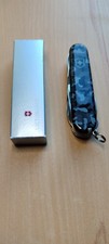 Victorinox Huntsman Navy Camouflage Taschenmesser