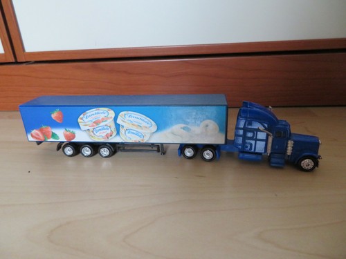 Sammlertruck mit anhänger - mit,