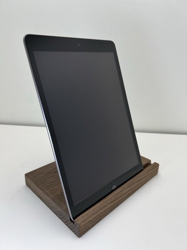 Apple ipad tablet - tablet, a