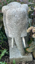 G r a n i t  -  E l e f a n t ,    50 cm hoch  und  ca. 140 kg  schwer  aus  D !