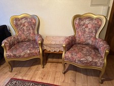Zwei alte Stilsessel neu bezogen