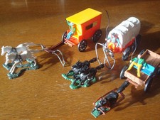 alte Indianerfiguren 3 Wagen