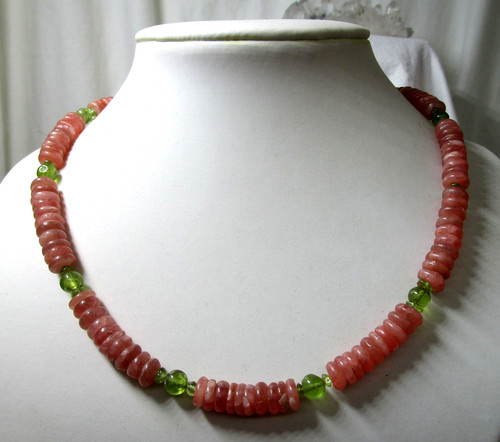 Rhodochrosit und peridot - und,