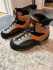 Alpiner Bergsteigerschuh