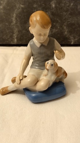 Porzellanfigur kleiner junge - porzellanfigur,