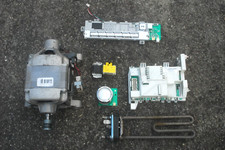 HOOVER DXC59W3/1-80 WASCHMASCHINE KAPUTT FÜR EINZELTEILE: SIEHE BESCHREIBUNG