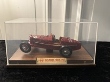 Alfa Romeo P2 Grand Prix Modellauto limitiert, Sammlerstück, mit Vitrine