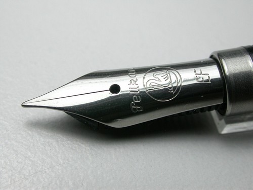 Pelikan classic m205 nib - pelikan,