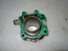 E2. Aprilia SR 125 Leonardo Zylinderfuß Zylinder