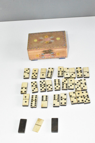 Altes antikes domino - antikes, domino-spiel