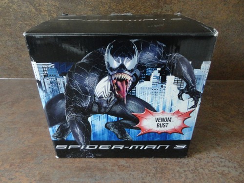 Spider man venom bust - 3,