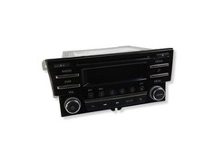 Nissan Pulsar Radio /